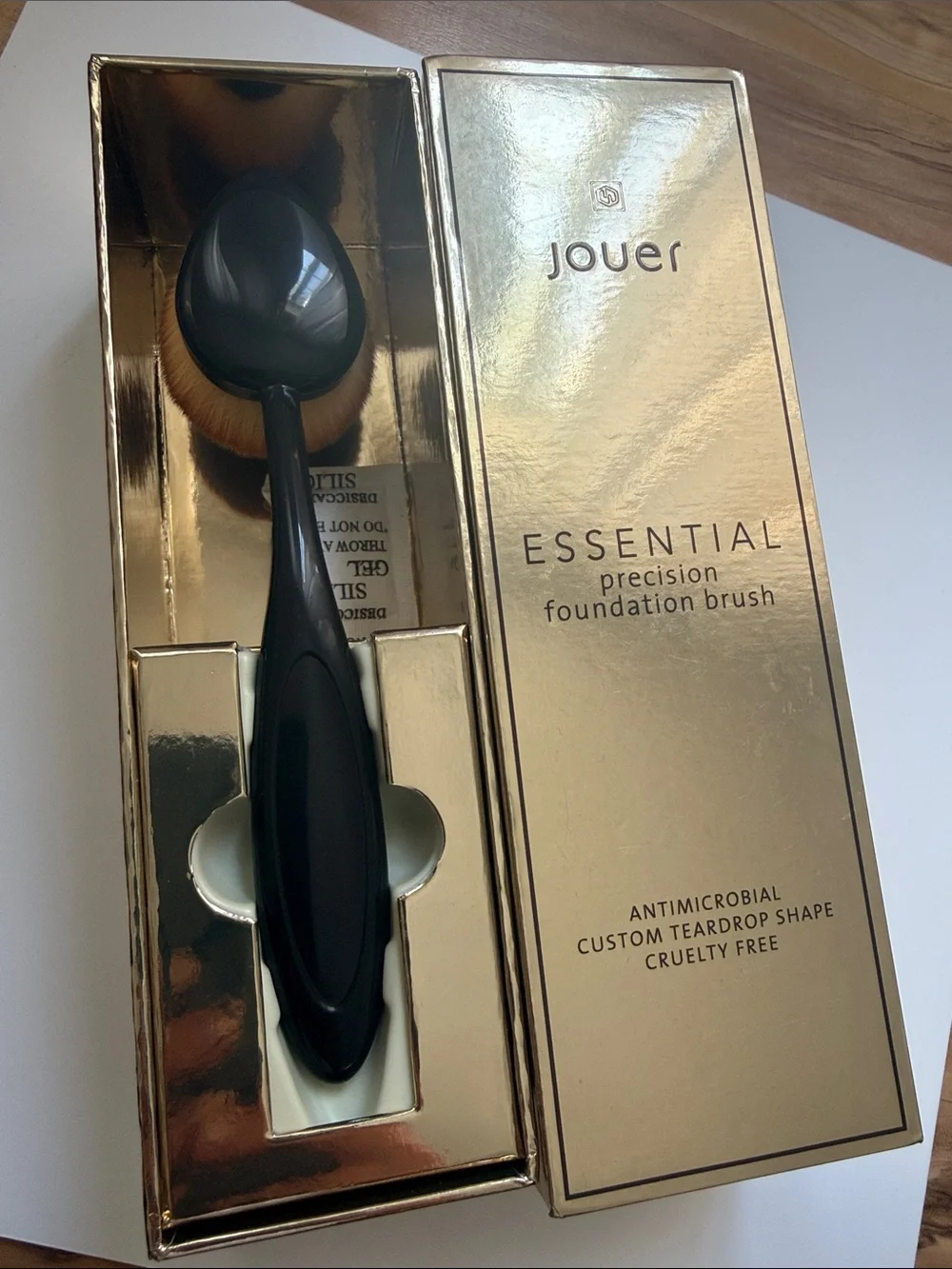 ✨NEW IN BOX JOUER ESSENTIAL PRECISION FOUNDATION BRUSH
